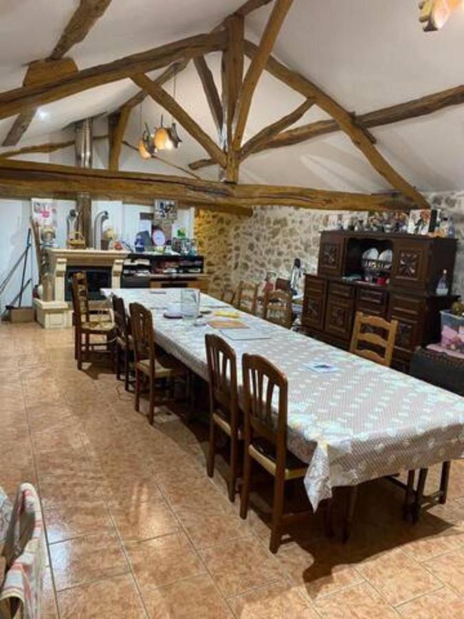 Gite A La Ferme Montesquieu-Avantes Exterior photo